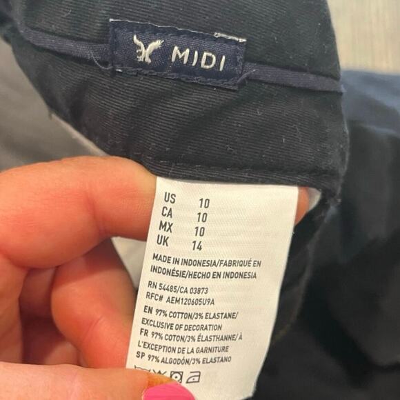 American Eagle Midi Shorts Mid-Rise Flat Front Stretch Cotton Blend Black Sz 10 - Picture 5 of 7